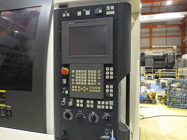 MAKINO FB127 Vertical Machining Center Image 2
