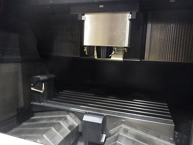 MAKINO FB127 Vertical Machining Center Image 4
