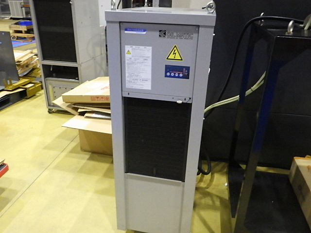 MAKINO FB127 Vertical Machining Center Image 12