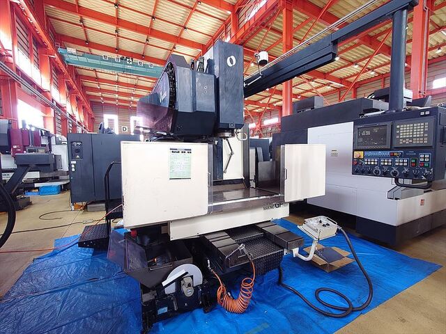 MAKINO GF6 Vertical Machining Center Image 1