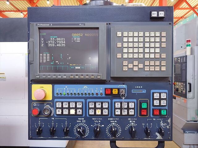 MAKINO GF6 Vertical Machining Center Image 7