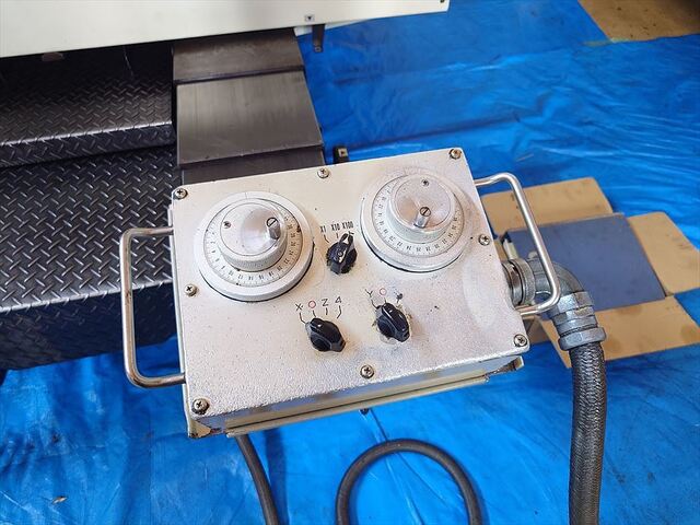 MAKINO GF6 Vertical Machining Center Image 12