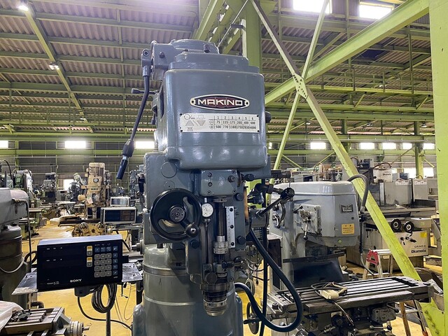 MAKINO KSAP Vertical Milling Machine Image 3
