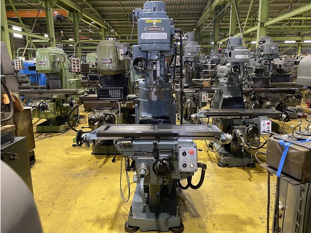 MAKINO KSAP-55 Vertical Milling Machine Image 1
