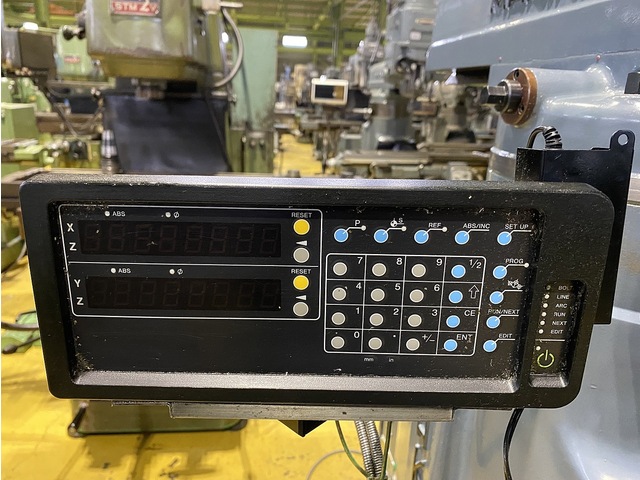 MAKINO KSAP-55 Vertical Milling Machine Image 8