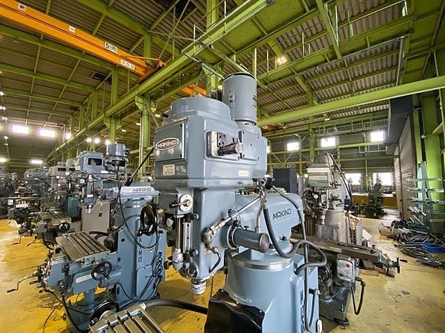 MAKINO KVJP-55 Vertical Milling Machine Image 5