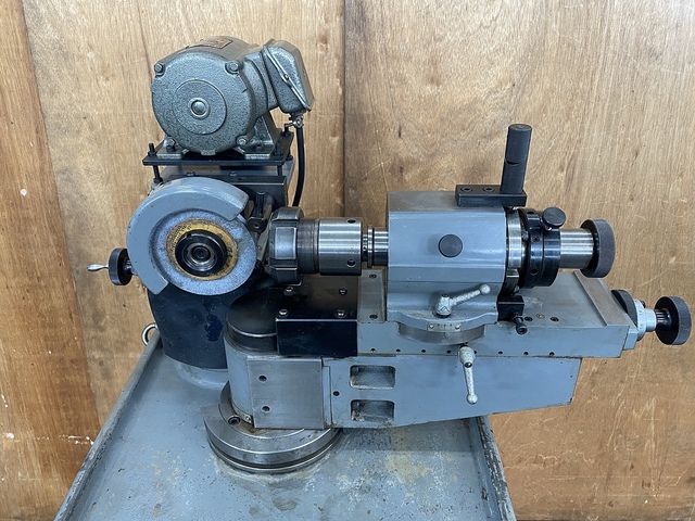 MAKINO YG-B Tool Grinder Image 2