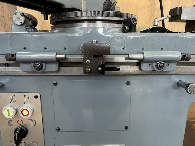 MAKINO YGR-25 Tool Grinder Image 9