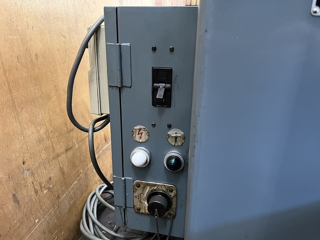 MAKINO YGR-25 Tool Grinder Image 10