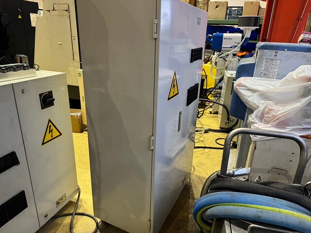 ROKU-ROKU SANGYO NANO-21 Vertical Machining Center Image 7