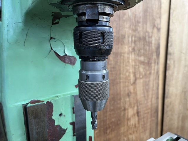INOUE KOKI IV-600R Vertical Milling Machine Image 3