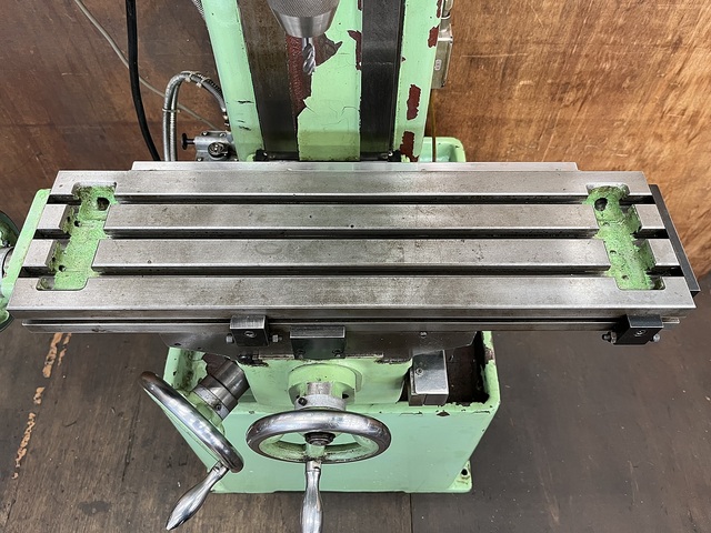 INOUE KOKI IV-600R Vertical Milling Machine Image 4