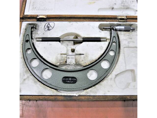 Mitutoyo 225-250mm Cutting/Turning tools Image 1