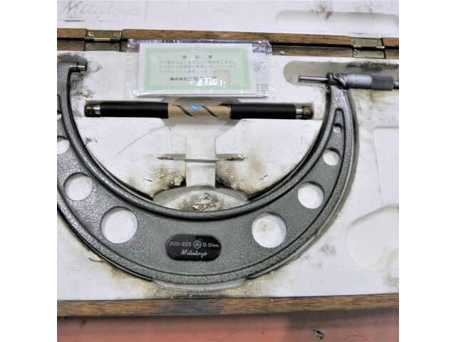 Mitutoyo 200-225mm Cutting/Turning tools Image 1