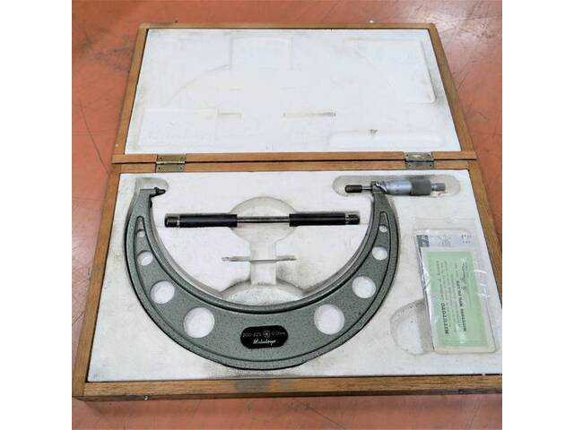 Mitutoyo OM-225 Cutting/Turning tools Image 1