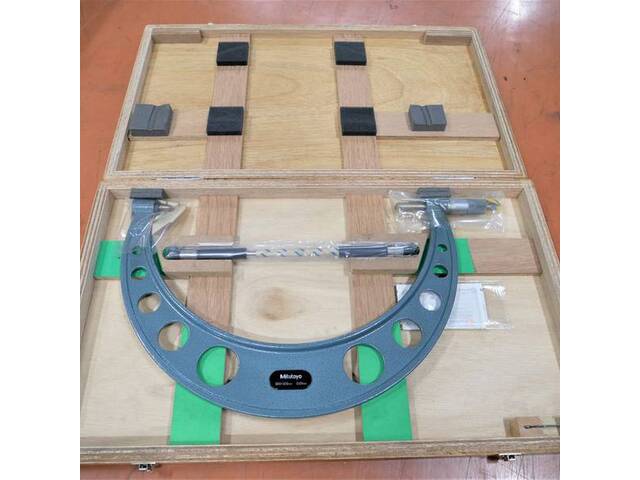 Mitutoyo OM-325 Cutting/Turning tools Image 1