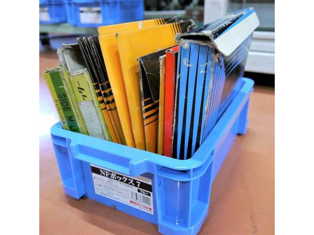 不明 - Cutting/Turning tools Image 1