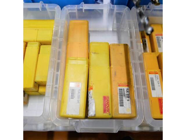 SANDVIK 1式 Cutting/Turning tools Image 1