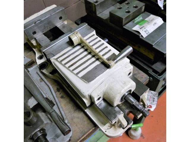TAKEDA MACHINE TOOLS 205 Vice Image 2
