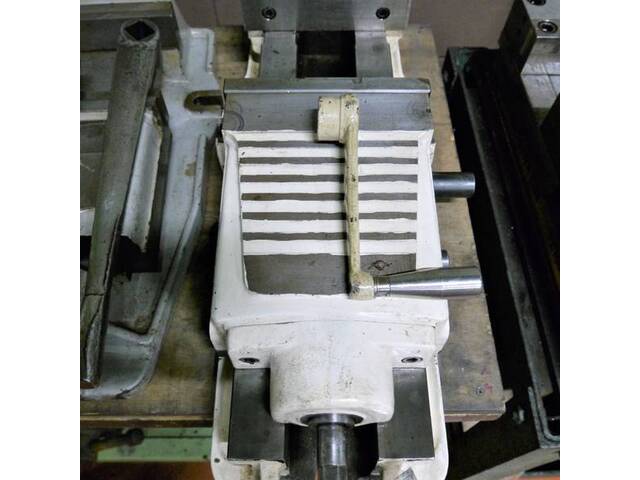 TAKEDA MACHINE TOOLS 205 Vice Image 4