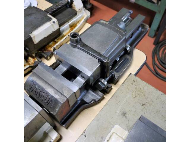 TAKEDA MACHINE TOOLS  Vice Image 6
