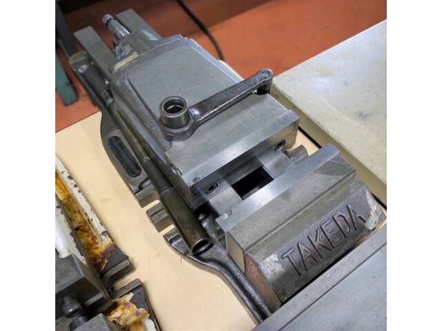 TAKEDA MACHINE TOOLS  Vice Image 7