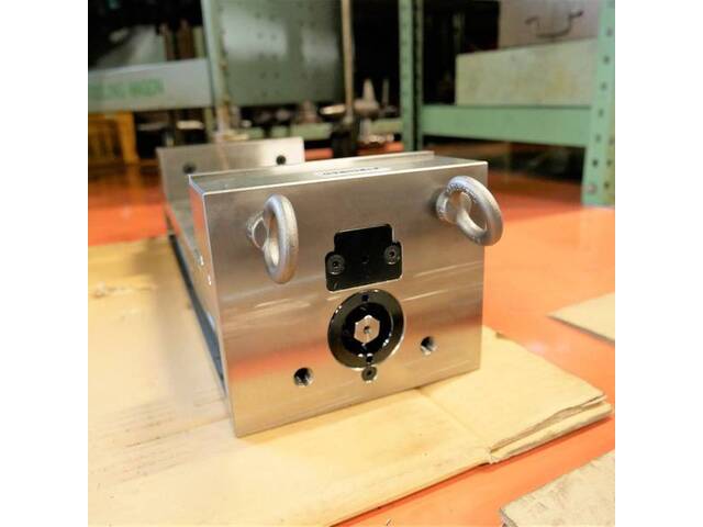 NABEYA LTCV200 Vice Image 5
