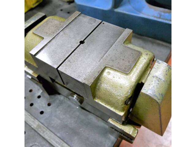 不明 φ135 Vice Image 1