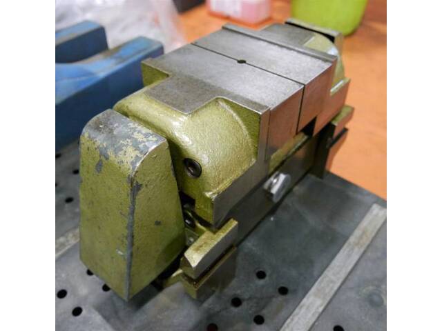 不明 φ135 Vice Image 5