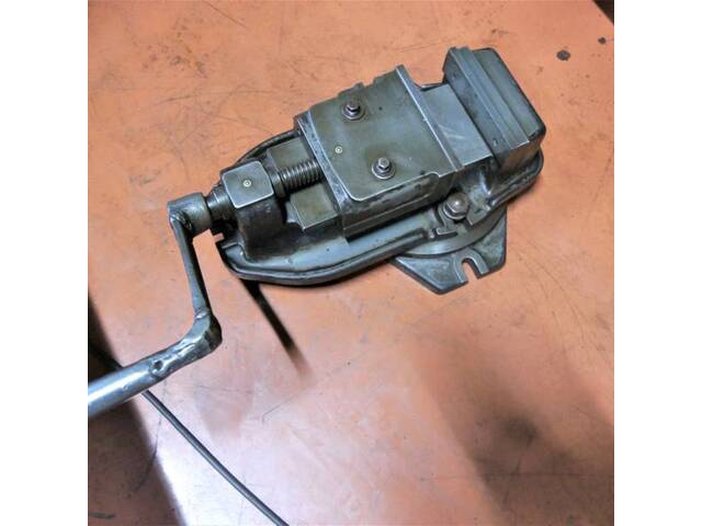 SHOWA 口金150 Vice Image 1