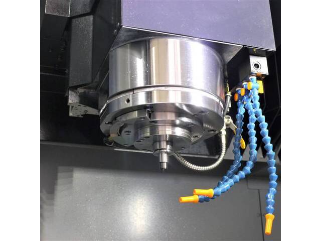 OKK VP600 Vertical Machining Center Image 11