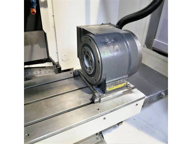 FANUC α-T21iFL Vertical Machining Center Image 7