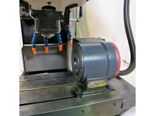 FANUC α-T21iFL Vertical Machining Center Image 9