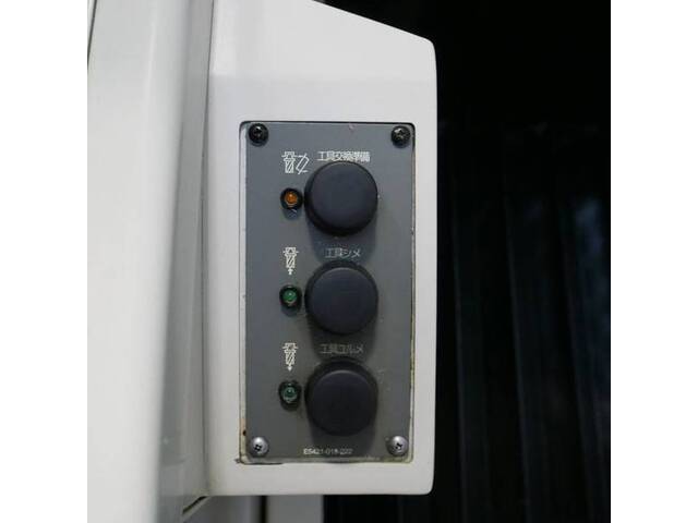 Okuma MB-46VAE Vertical Machining Center Image 11