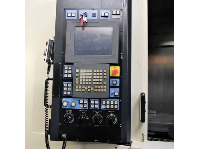 MAKINO a81 Horizontal Machining Center Image 2