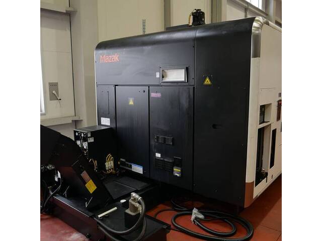 MAZAK VARIAXIS i-500 5Axis Machining Center Image 2