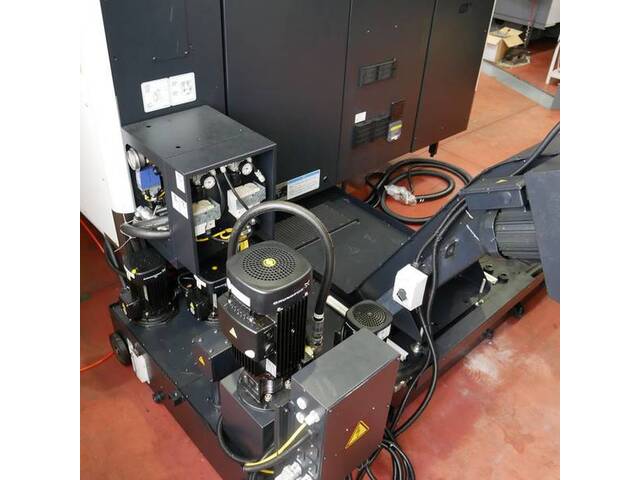 MAZAK VARIAXIS i-500 5Axis Machining Center Image 11