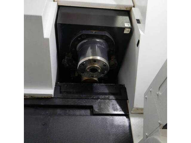 ヤマザキマザック VARIAXIS i-500 5軸マシニングセンタ の画像 9枚目