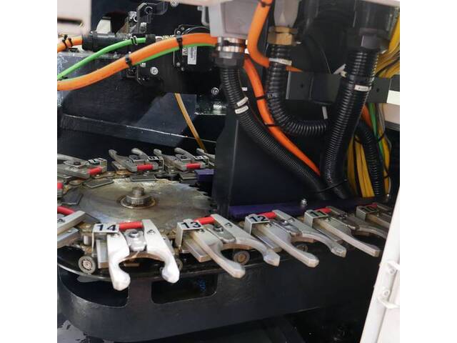MAZAK VARIAXIS i-500 5Axis Machining Center Image 5