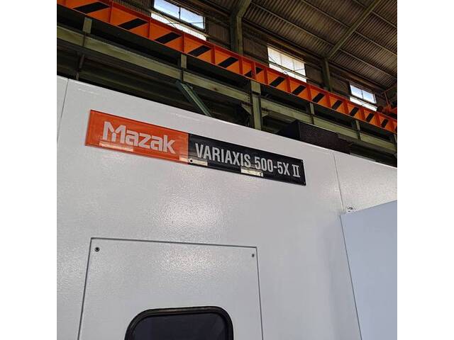 ヤマザキマザック VARIAXIS 500-5X? 5軸マシニングセンタ の画像 3枚目