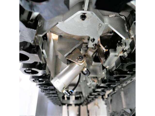 Okuma MU-400V? 5Axis Machining Center Image 9