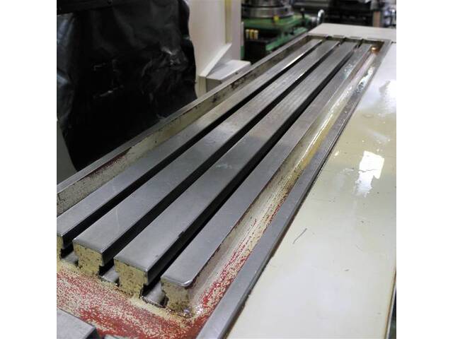 OKUMA & HOWA FM-30H NC Vertical Milling Machine Image 11