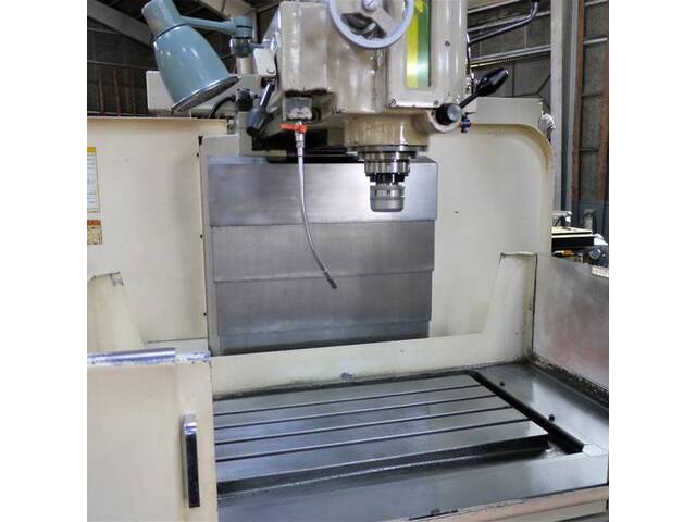 OKUMA & HOWA FMR-40 NC Vertical Milling Machine Image 5