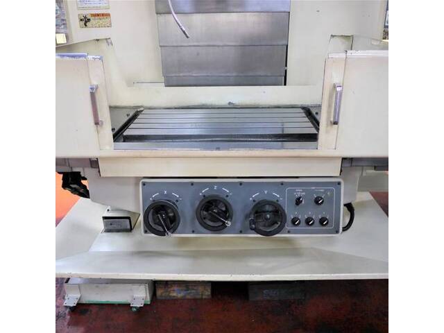 OKUMA & HOWA FMR-40 NC Vertical Milling Machine Image 9