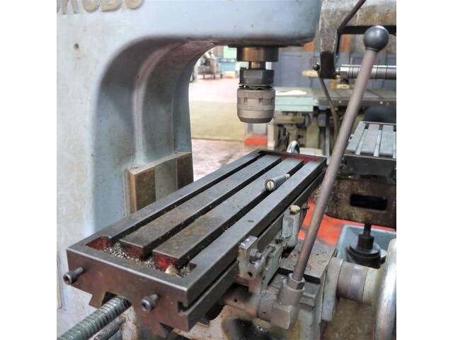 KOKUBO KC-2 Vertical Milling Machine Image 3