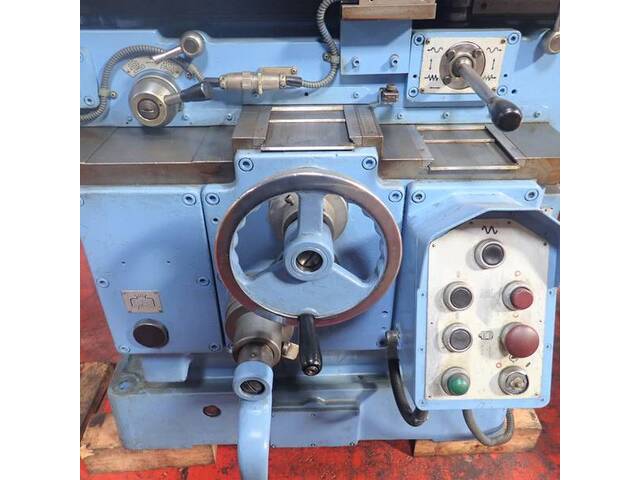 OKK MH-3V-2 Vertical Milling Machine Image 6
