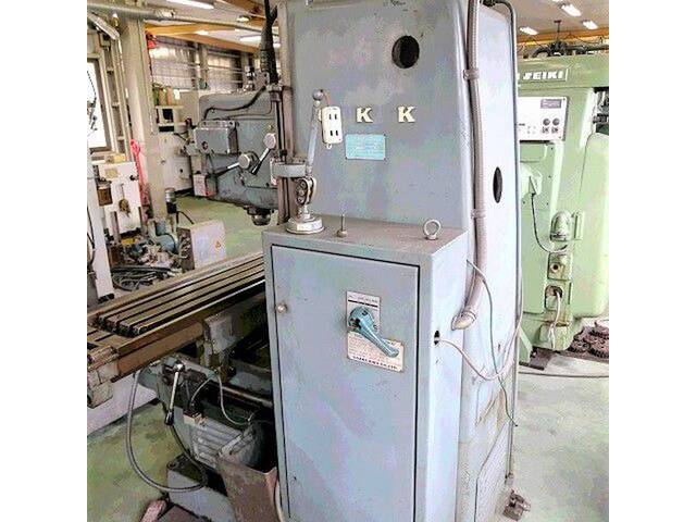 OKK MH-2V Vertical Milling Machine Image 6