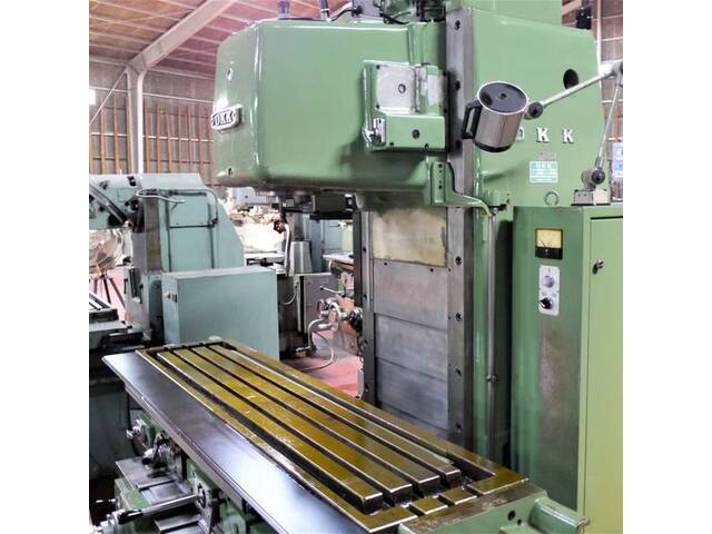 OKK MH-3V? Vertical Milling Machine Image 4