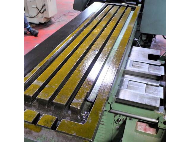 OKK MH-3V? Vertical Milling Machine Image 8