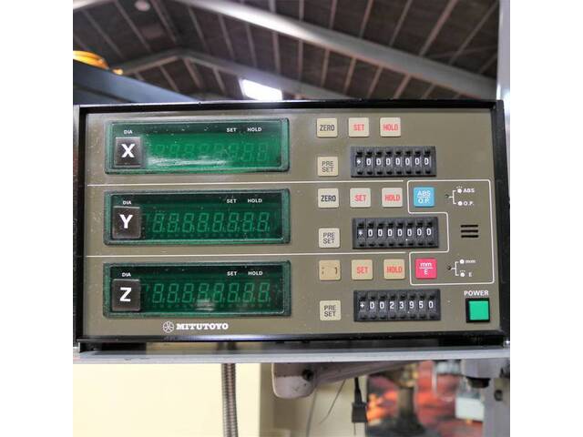 YAMASAKI GIKEN YZ-8C Vertical Milling Machine Image 11